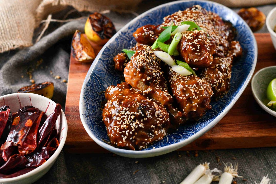 Sticky sesame chicken with rice