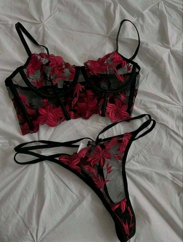 Lingerie (Sexy Queen)