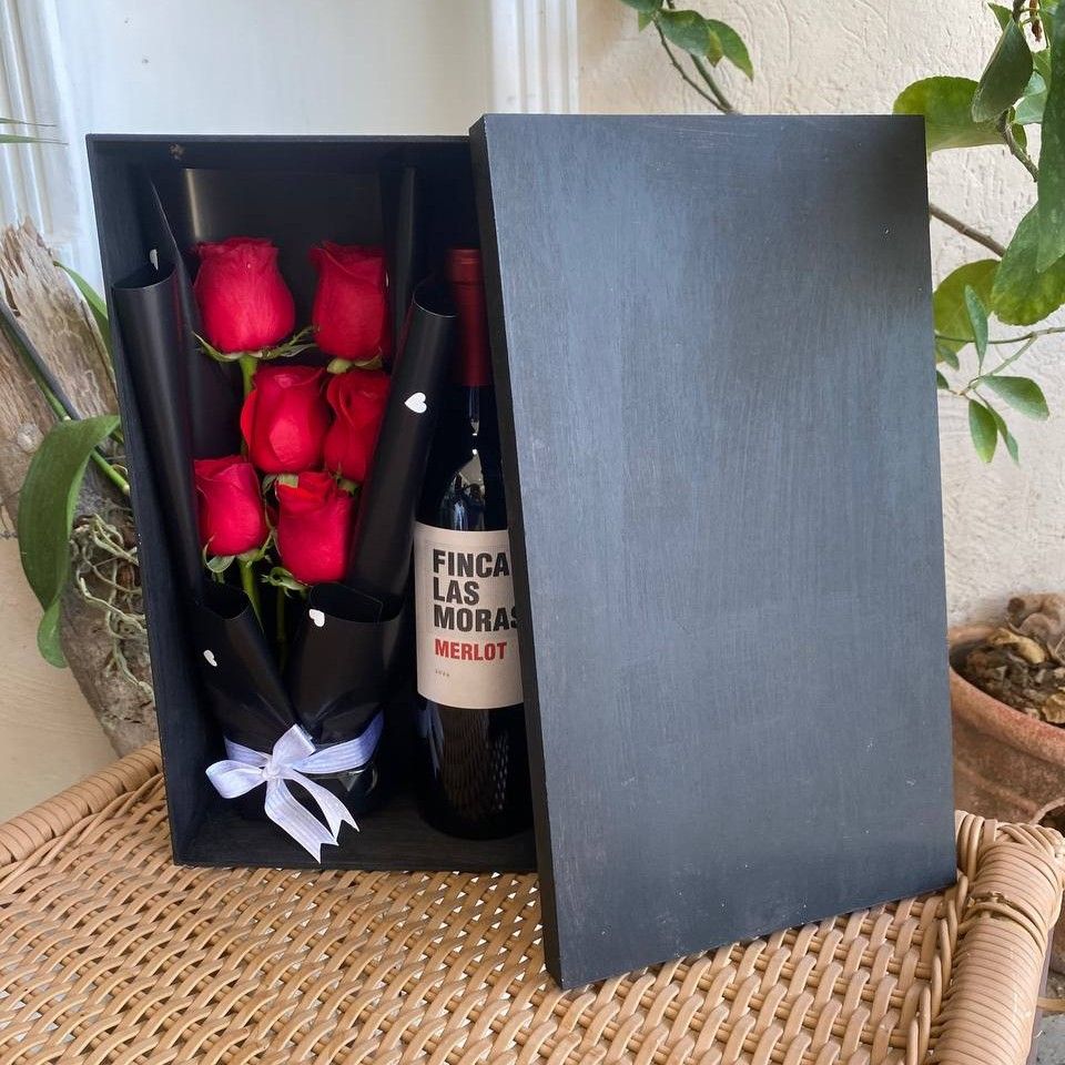 Box de Vino y Rosas