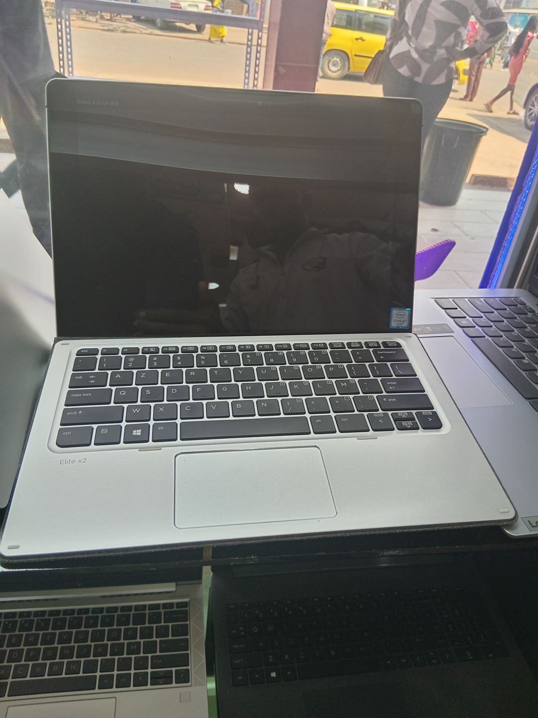 HP ELITE X2 ECRAN DETACHABLE 512GB SSD ET 8GB RAM 13,0’ CORE i5