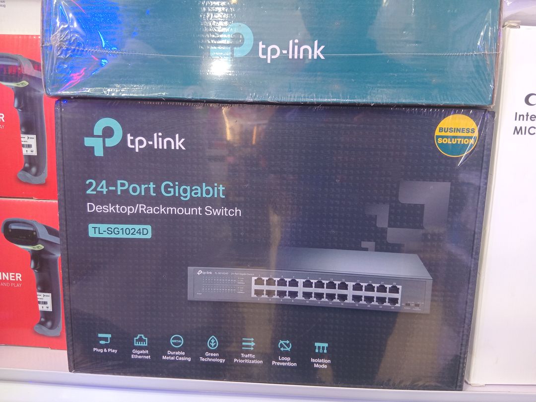 TP-LINK 24 PORTS GIGABITE RACKABLE