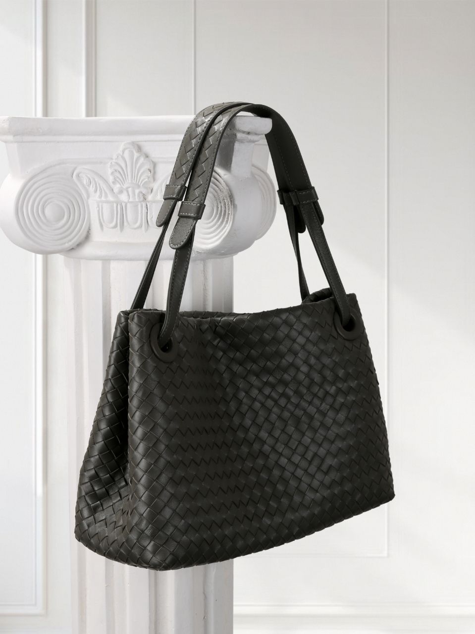 [PREORDER] - Woven Shoulder Tote Bag [Elegant Grey]