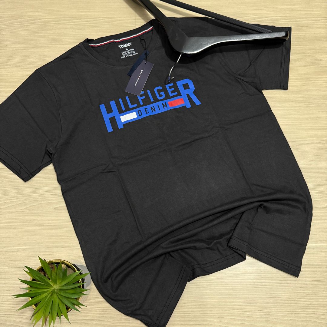 TOMMY HILFIGER T- SHIRT - 35