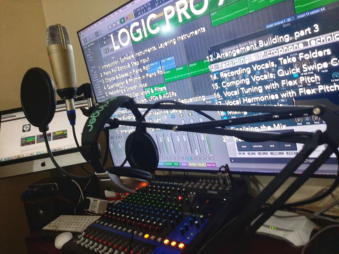 STUDIO SETUP