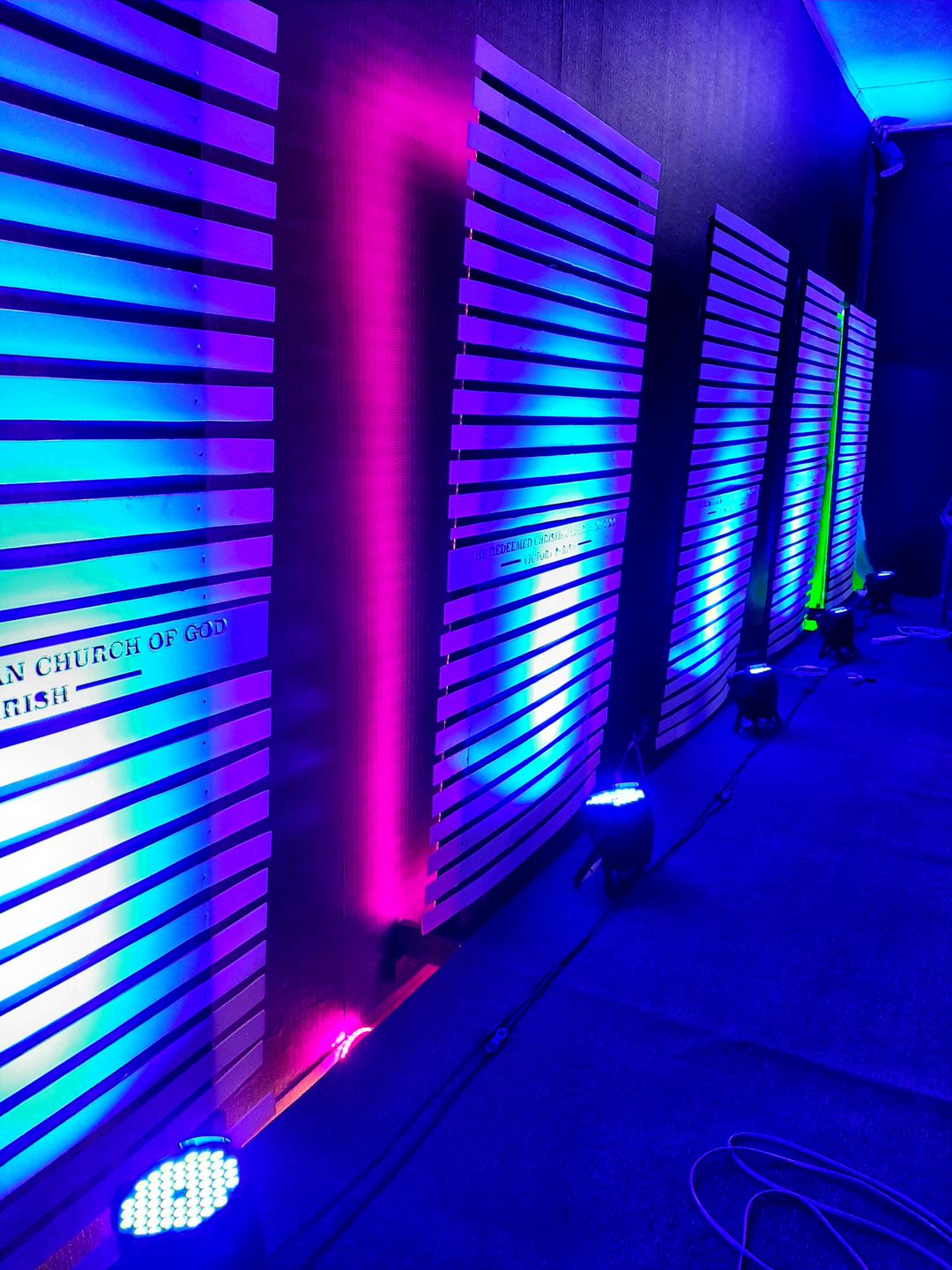 DMX CONSOLES: Light Fixture Configuration