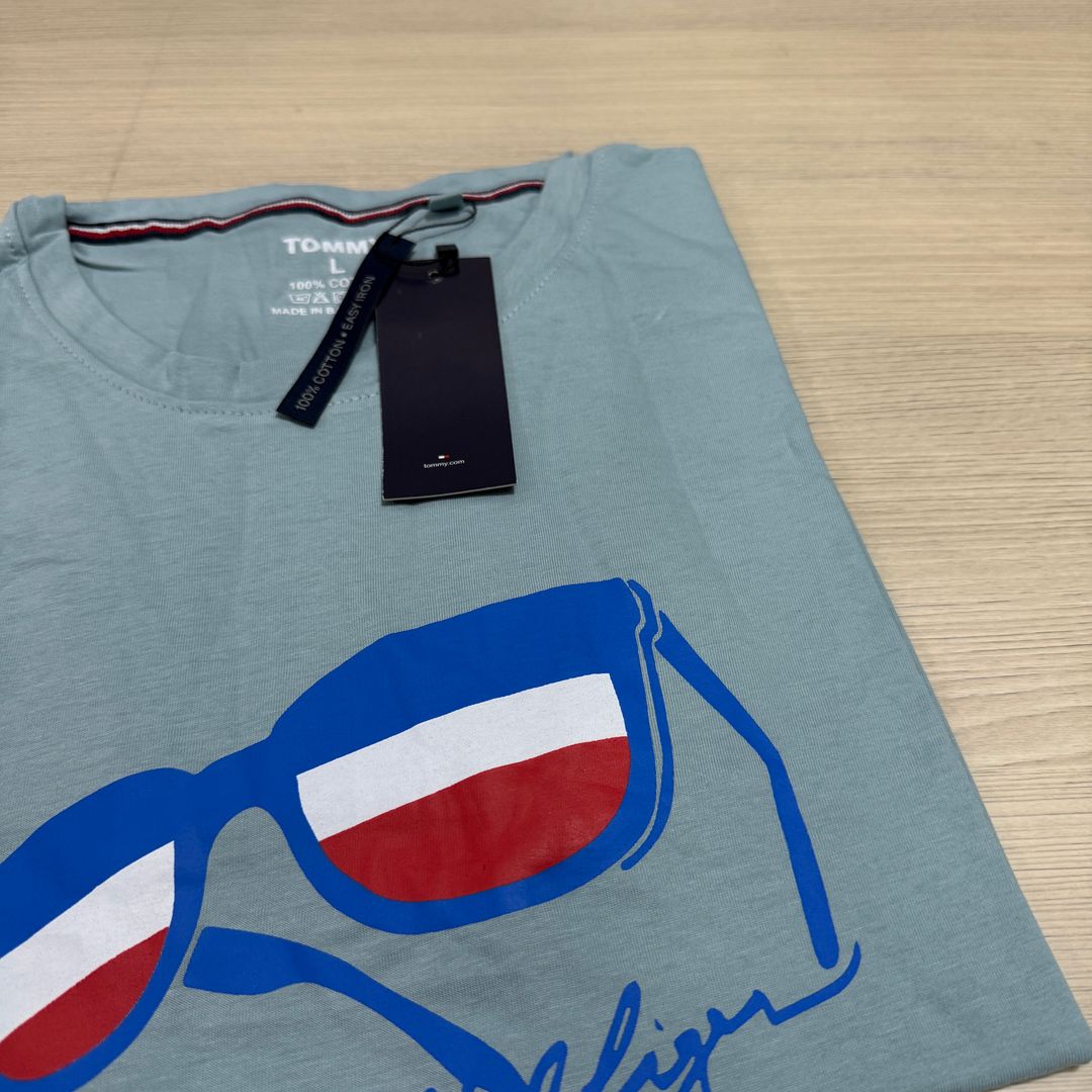 TOMMY HILFIGER T- SHIRT - 48