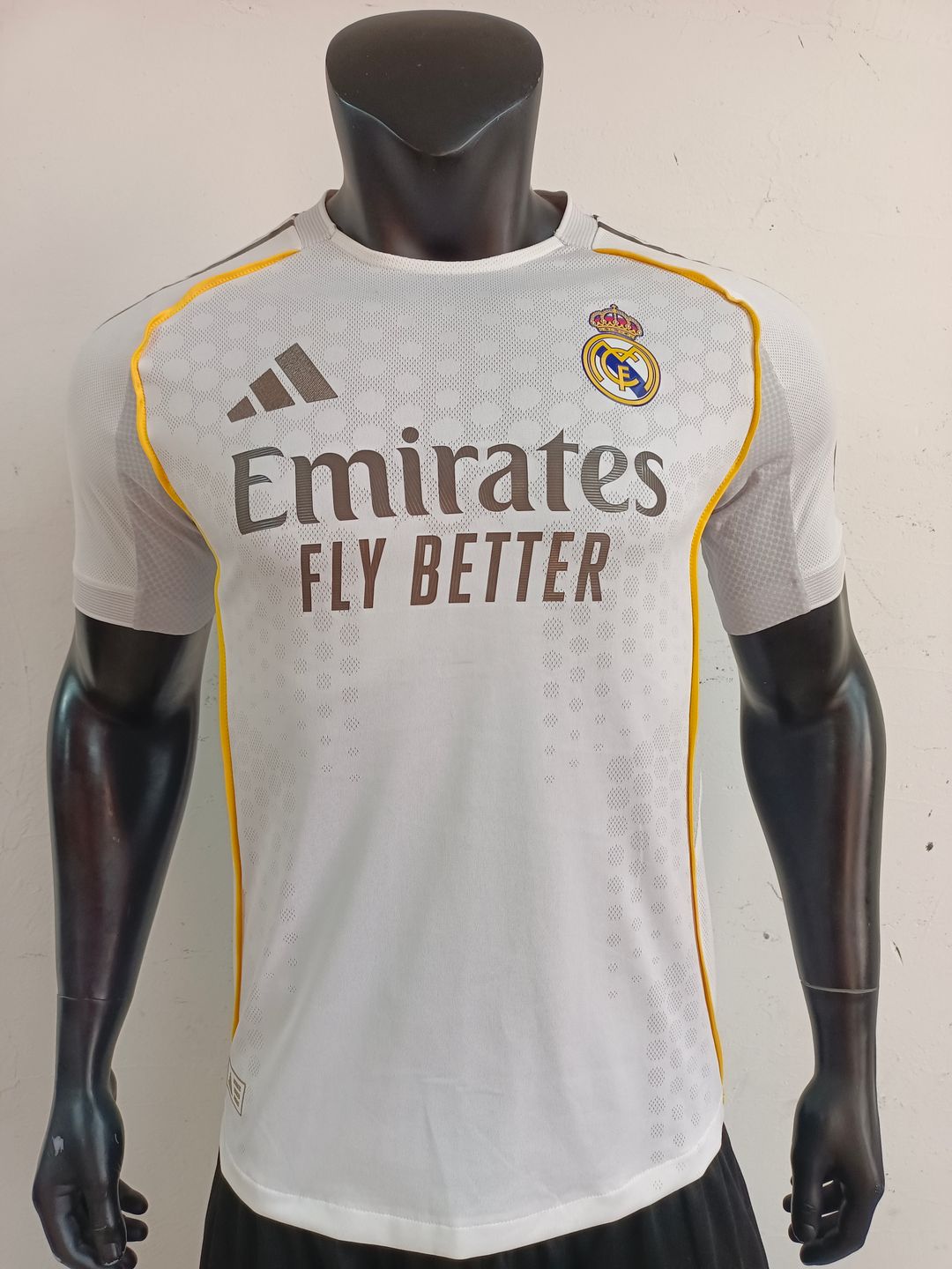 Real Madrid 2025/26 Home Shirt (White)