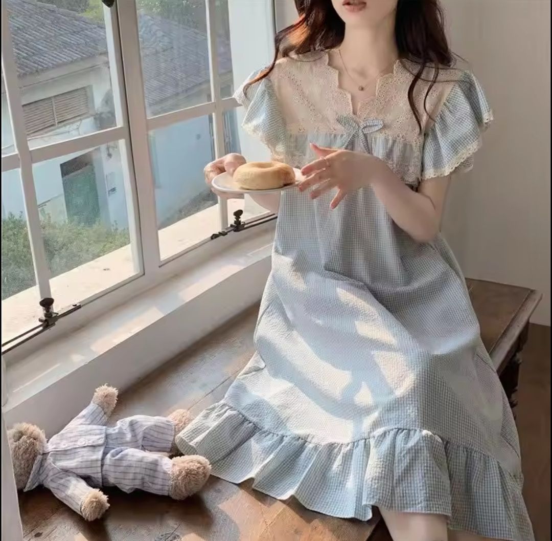 Vintage Lace Dress 