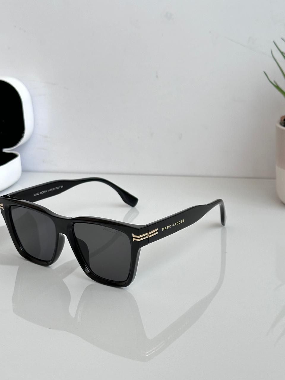 Marc Jacobs Unisex sunglassss 