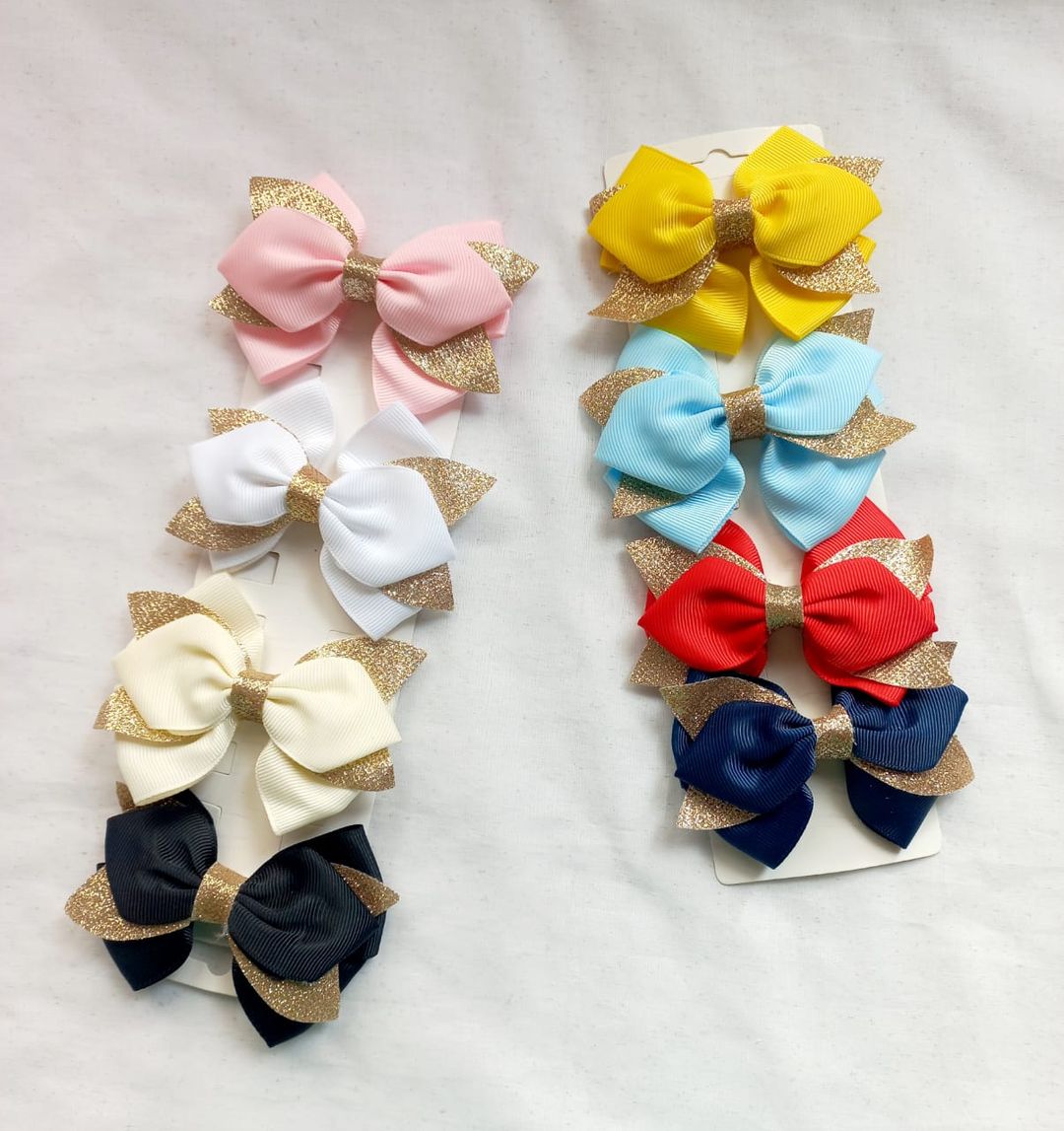 ✨ Glitter Edge Bow Clip