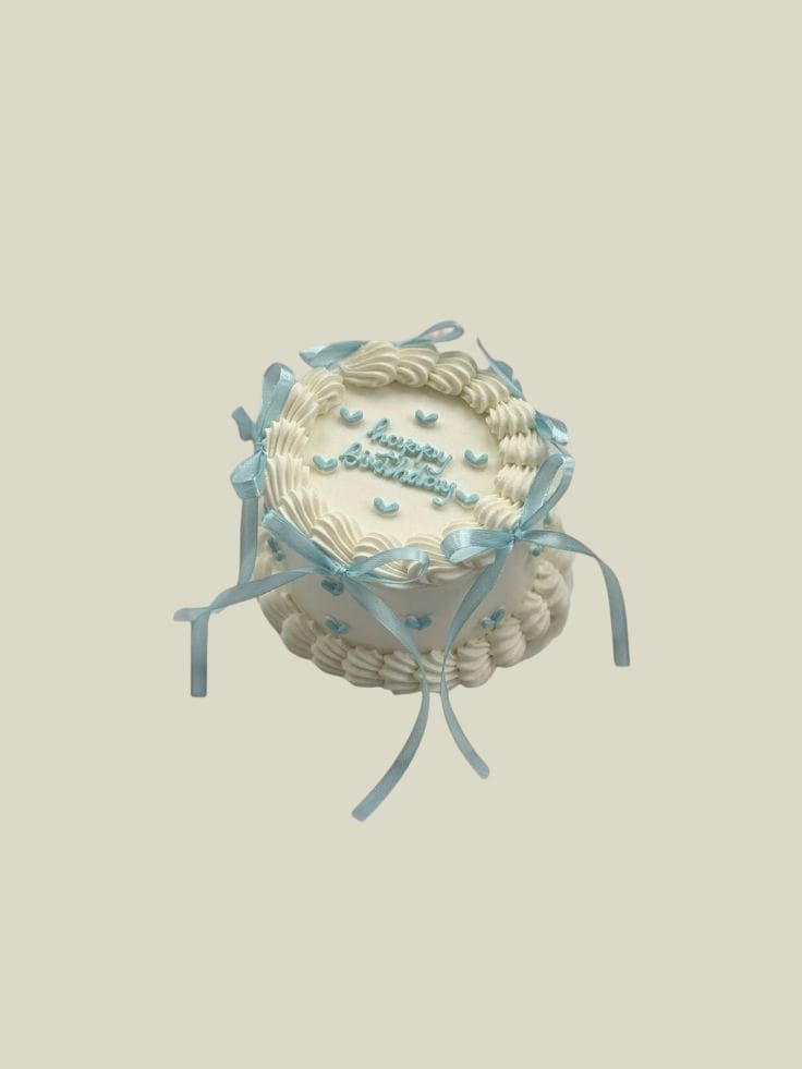 Blue bento bow cake
