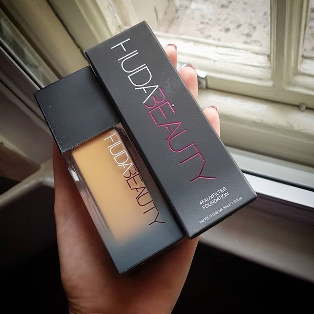 HUDA BEAUTY FauxFilter foundation in matte & luminous