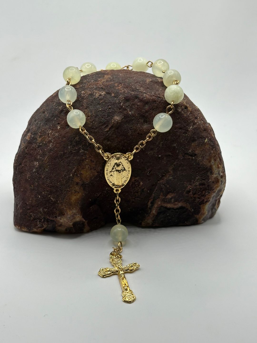 Denario de Jade Chapado en oro 18k