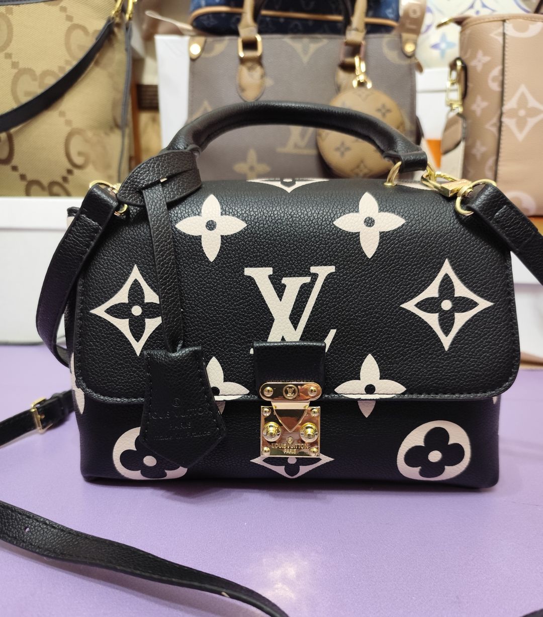 Bolsos LV, estampado clásico negro