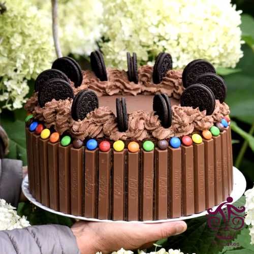 Kitkat Cake