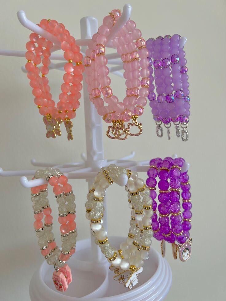 Bracelets 
