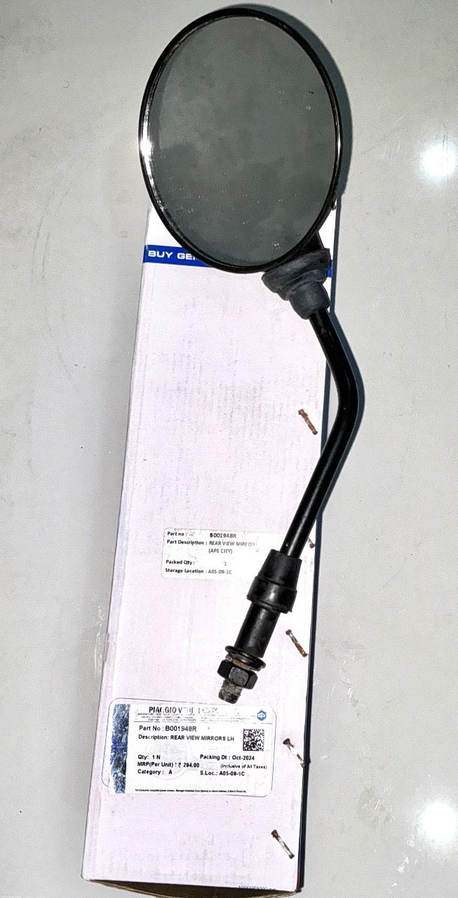 REAR VIEW MIRRORS RH B001949R