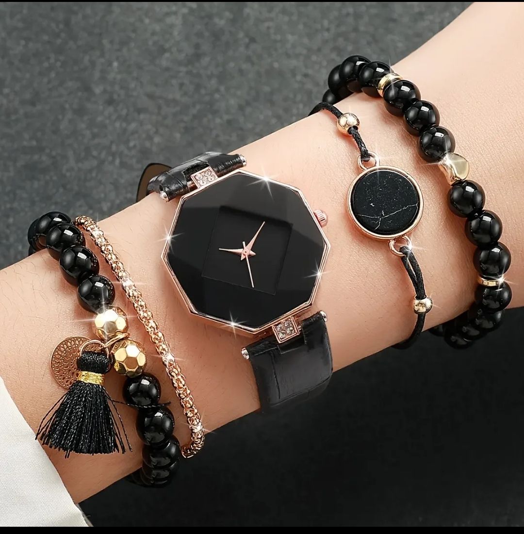Montre avec tout les bracelets à bon prix Stock limités 