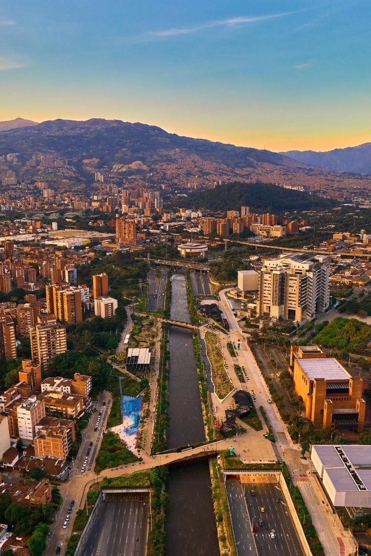 City Tuor + Comuna 13