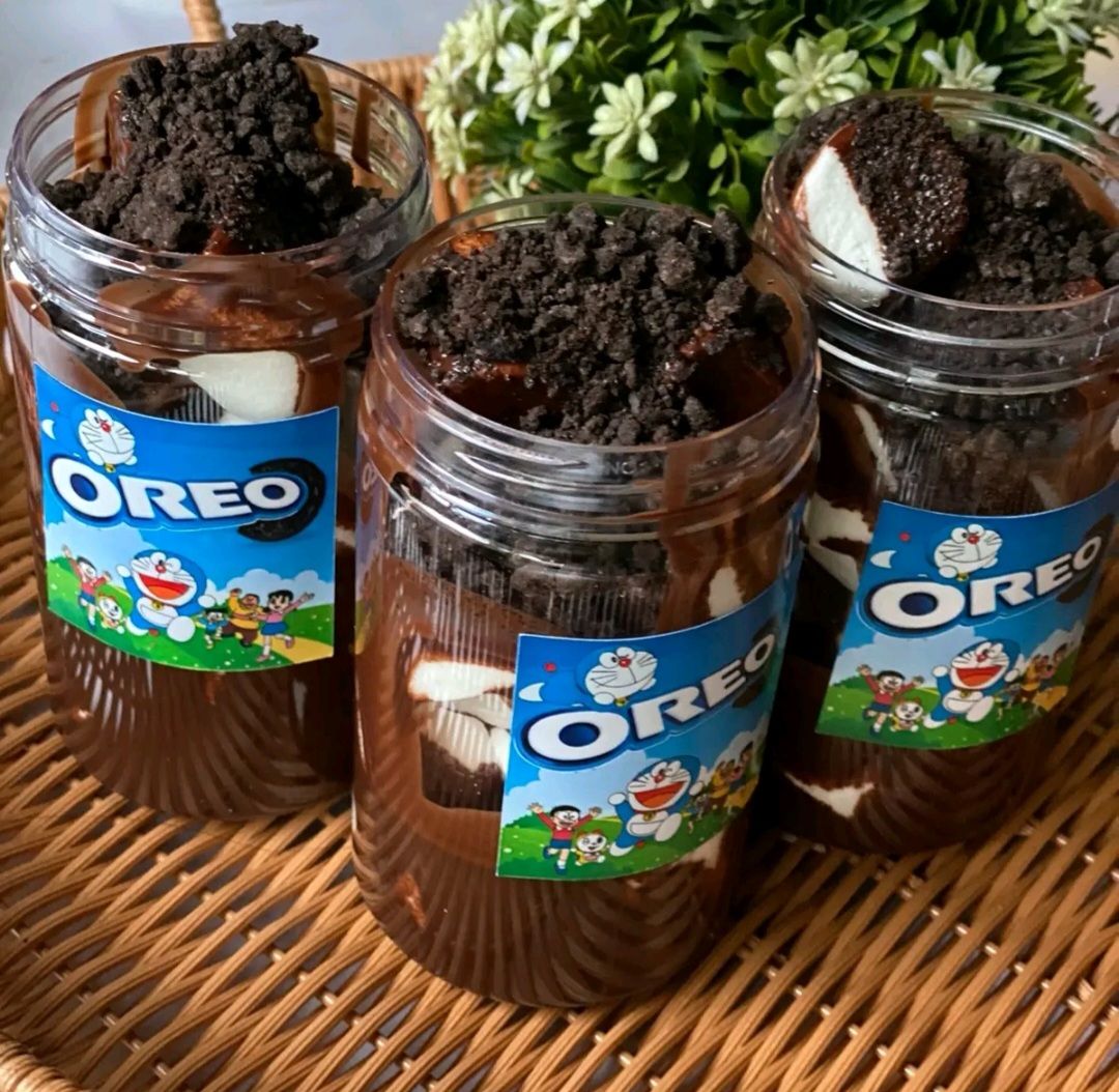 Marshmallow Chocolate with Topping
