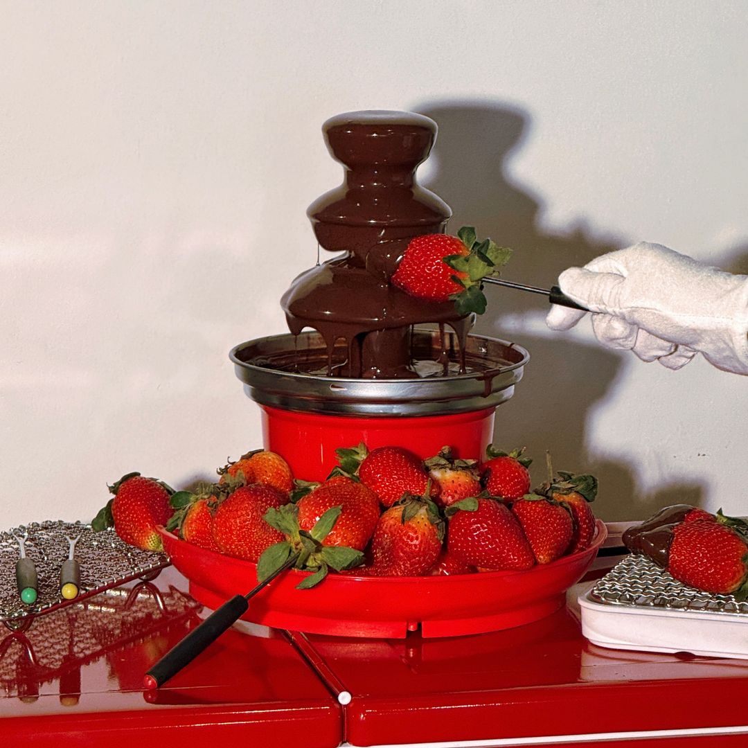 Korean Strawberry Chocolate Fondue