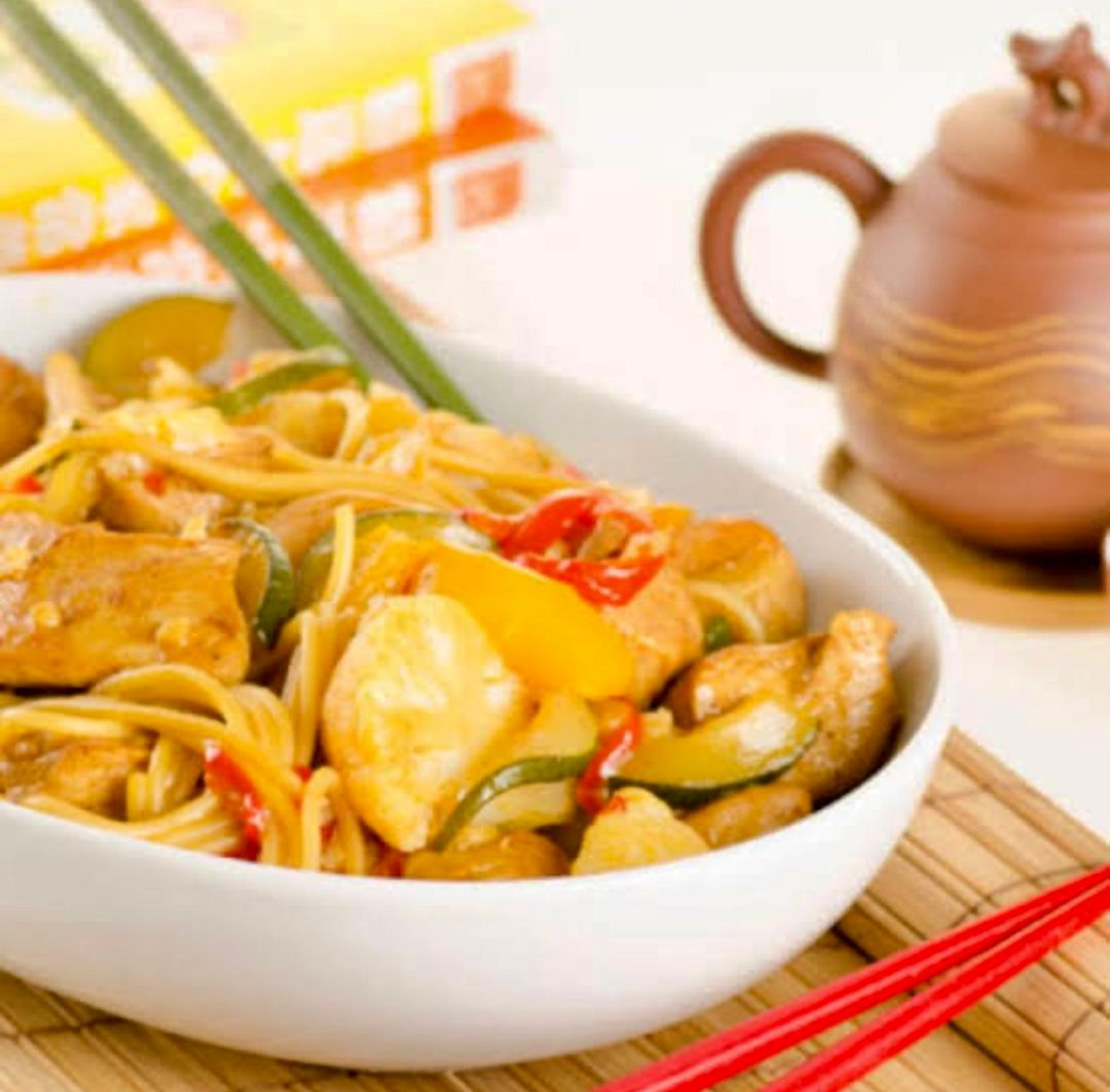 Pineapple Chicken Noodle Stirfry 