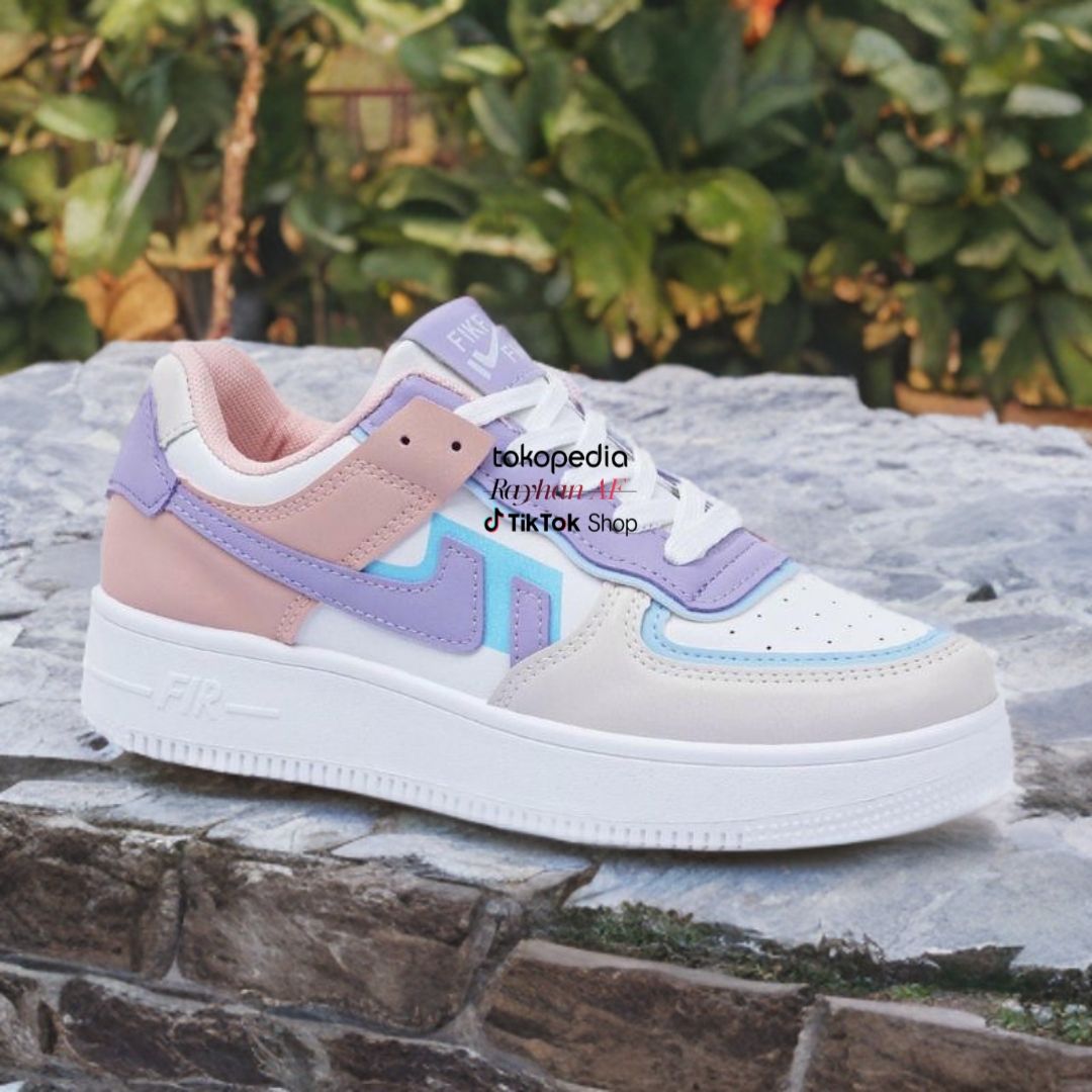 Sepatu 