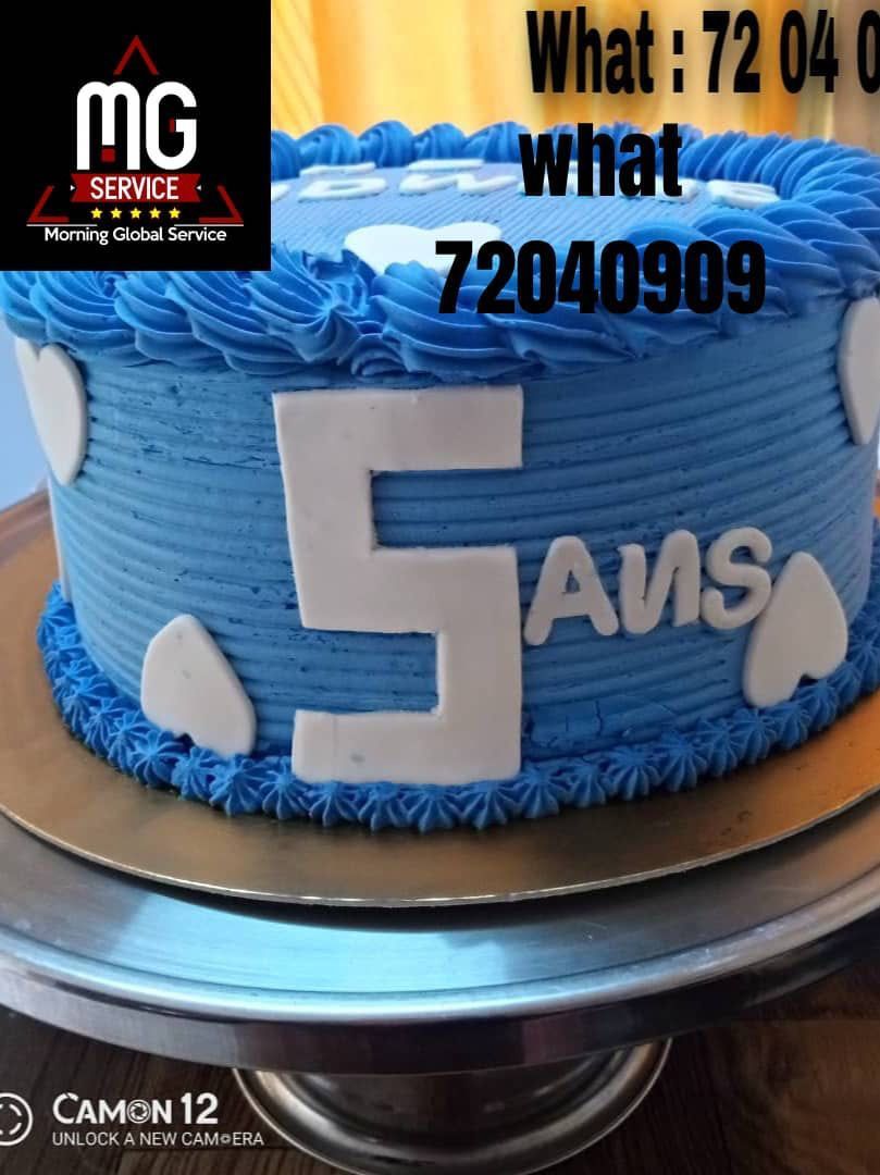 E4