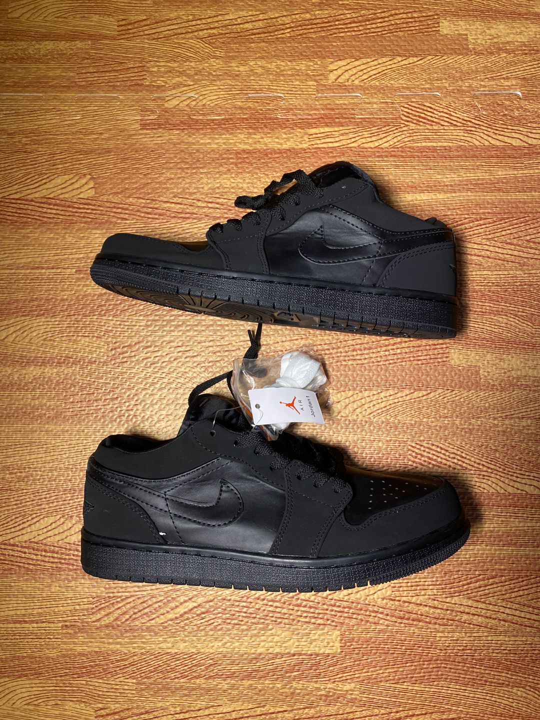 NIKE AIR JORDAN 1 LOW ‘Triple Black’