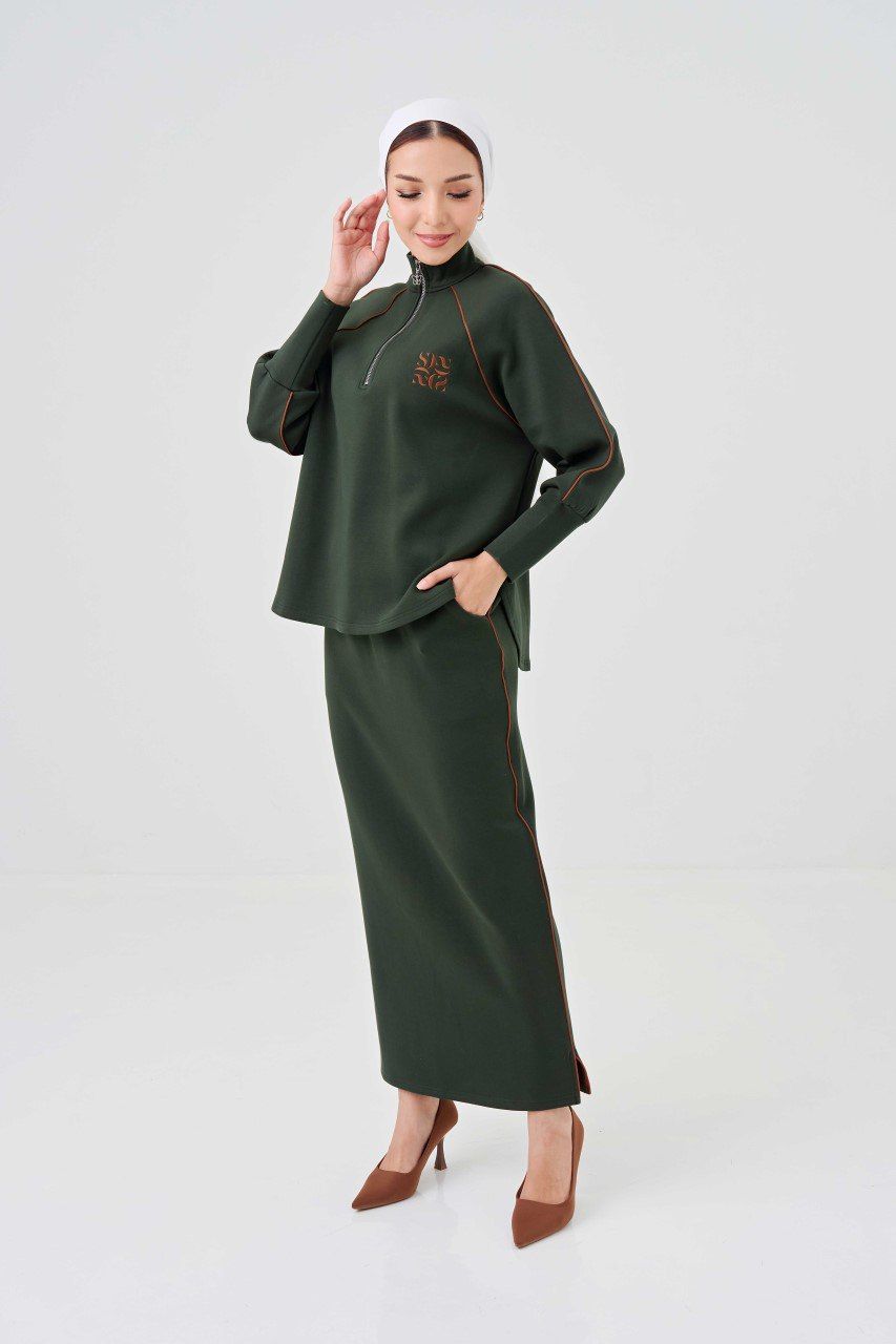 (Pre-order) She Dazzle Avenna Skirt set - Forest Green