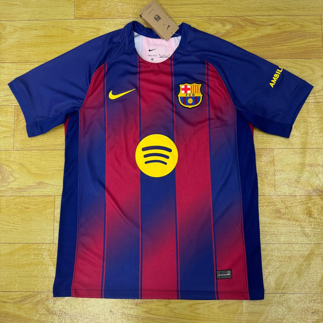 Barcelona Home 25/26 Fans