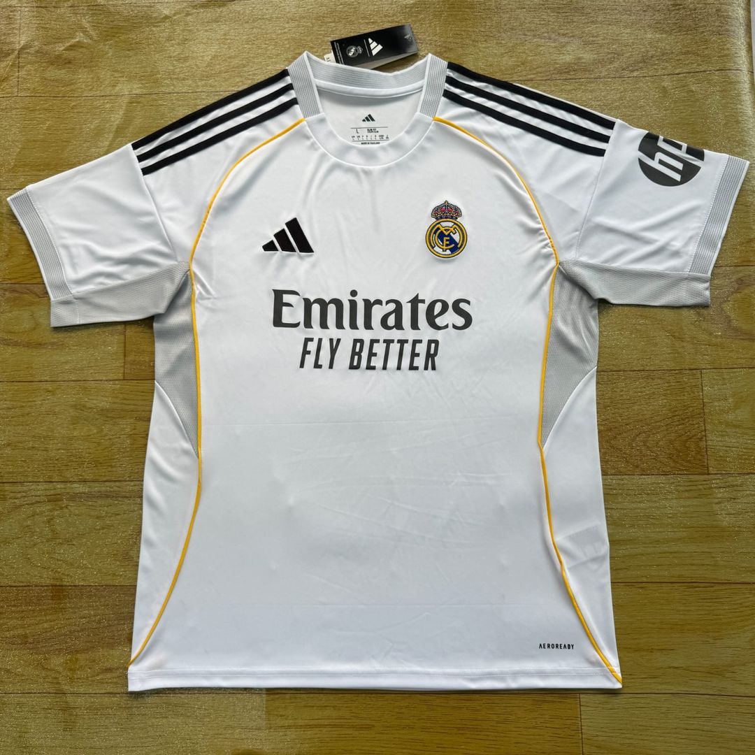 Real Madrid Home 25/26 Fans