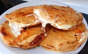 Tortilla con Quesillo