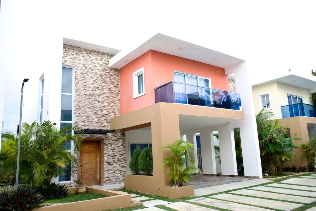 VILLA-AIRBNB