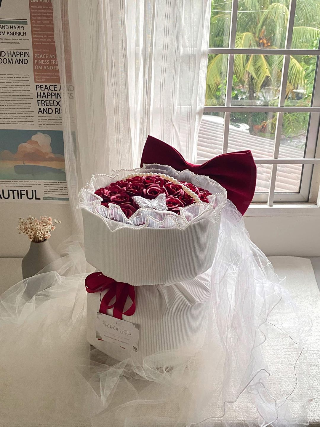 33 stalk Ribbon Round Bouquet 