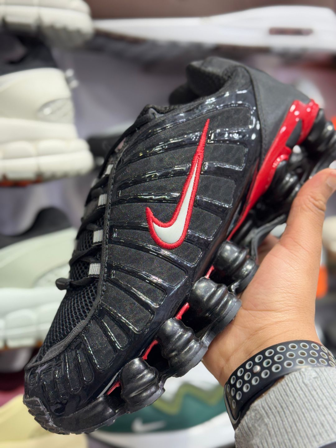 NIKE SHOX TL