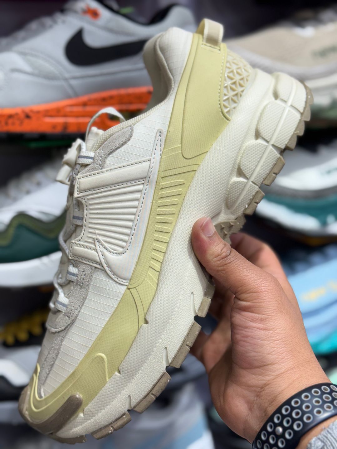 NIKE VOMERO