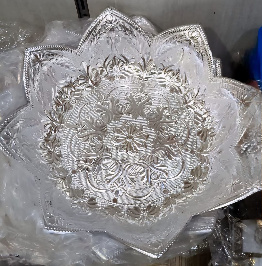 Silver coloured plate (Flower design)