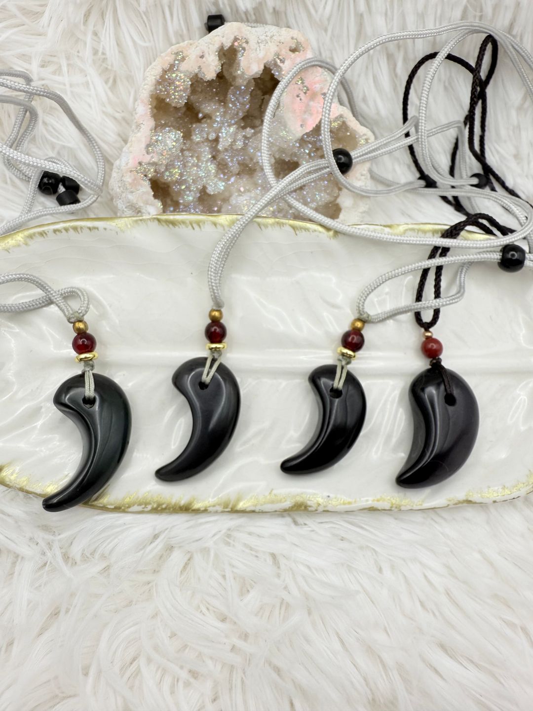 Obsidian Magatama