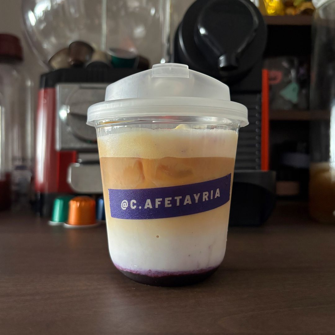  Iced Blueberry Latte
