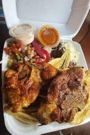 Chuleta Asada con Tajadas