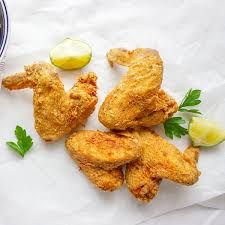 Chicken Wings with fries