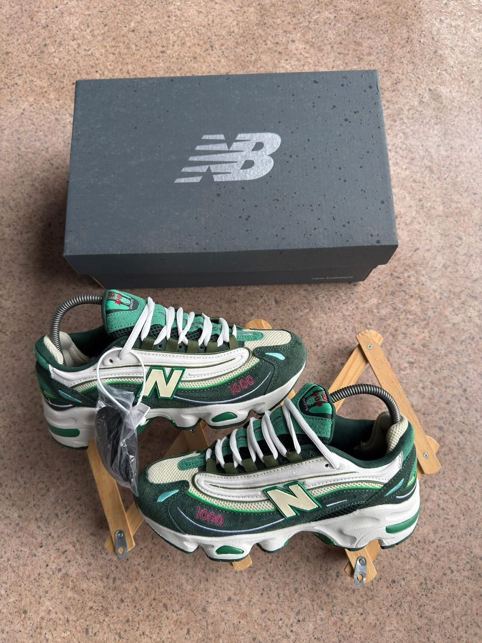 New Balance 1000