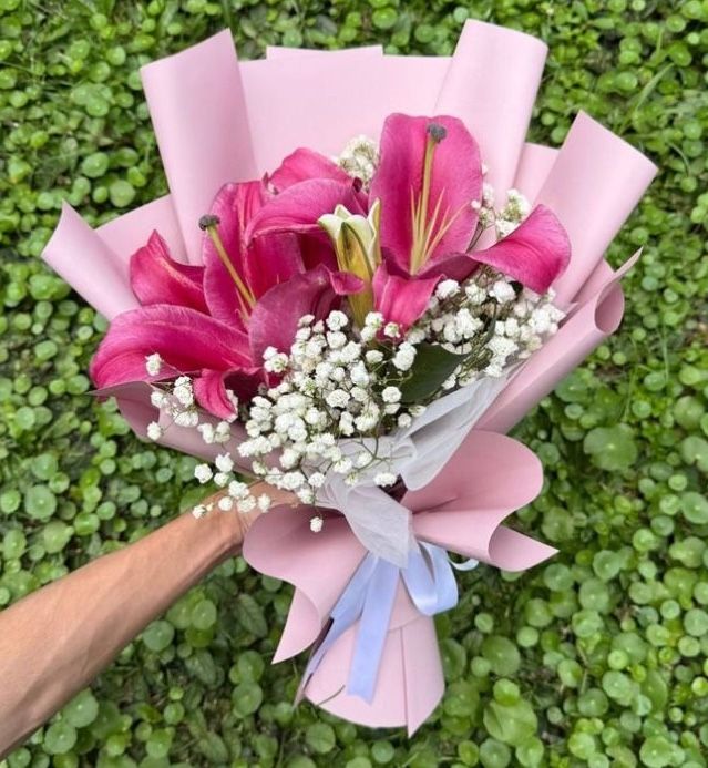 Pink Lily with baby breath