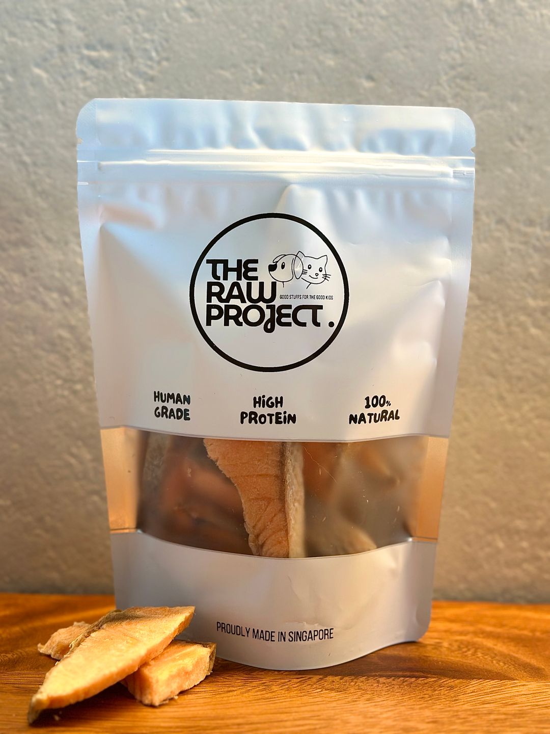 Freeze Dried Salmon Slices 60g