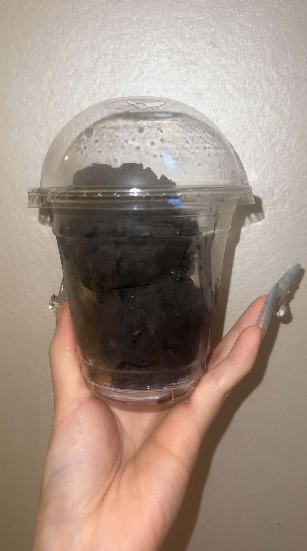 [Cup] Black Charcoal Ice Cream