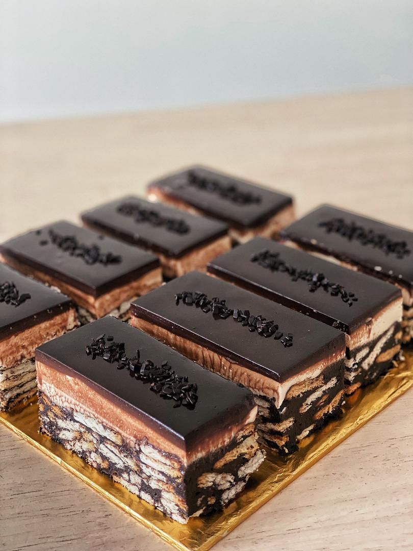 Kek batik indulgence