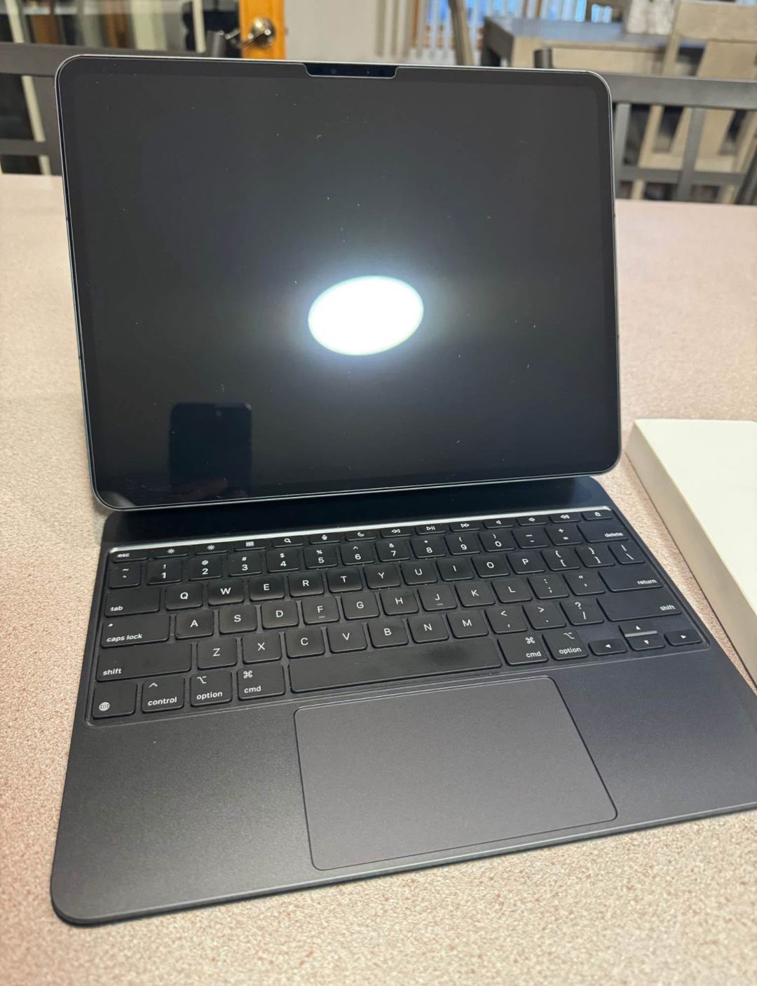 ✨ Apple iPad Pro M4 Cellular 13” + Magic Keyboard ✨