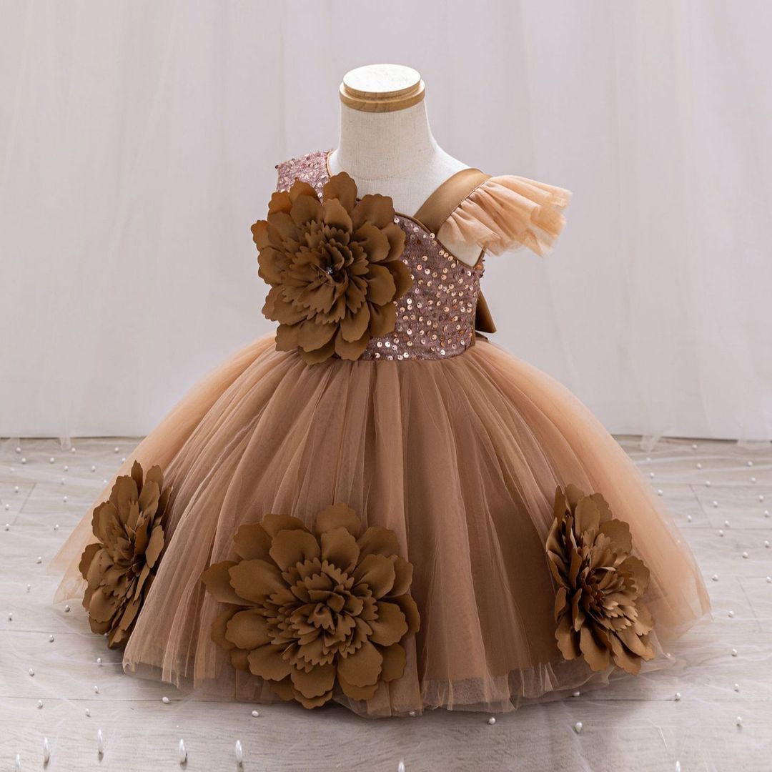 Dress 1-6years 22,500 Order inafungwa 24/9/25 Brown