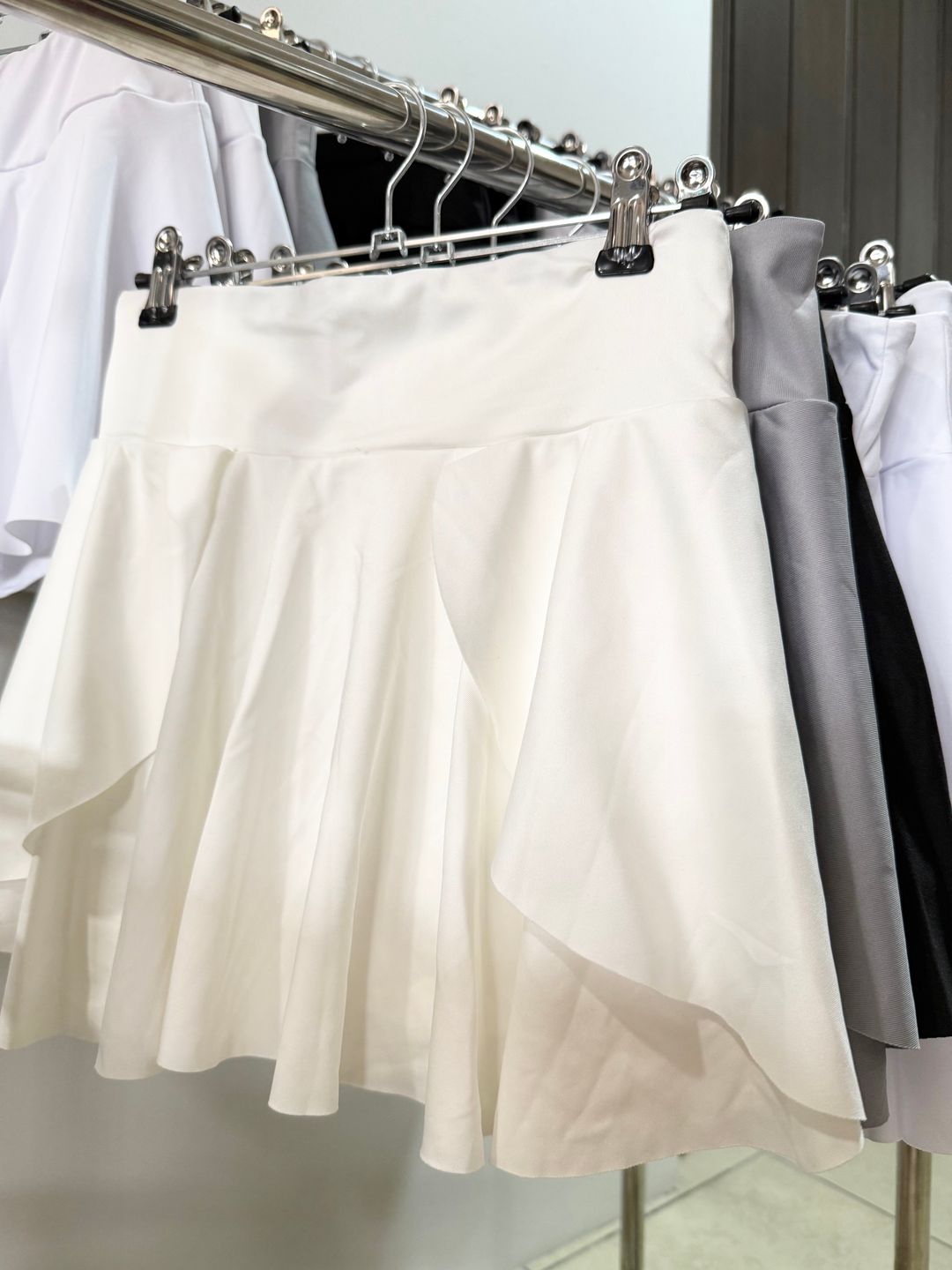 Faldas con Short (Con Revuelo)